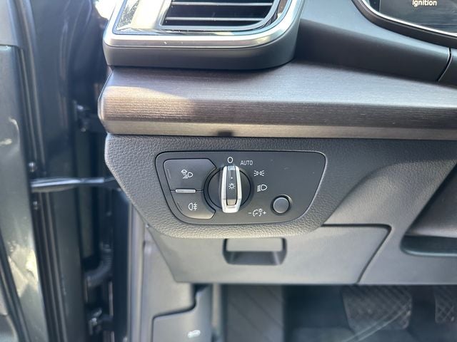 2023 Audi Q5 40 Premium Plus quattro