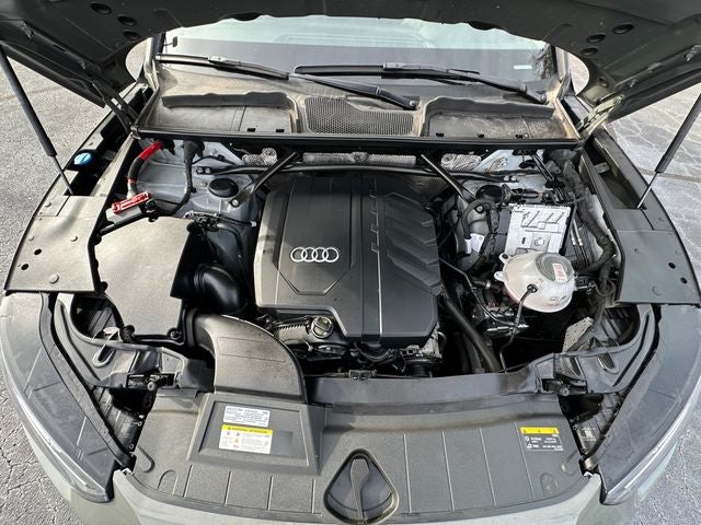 2023 Audi Q5 45 S line Premium quattro