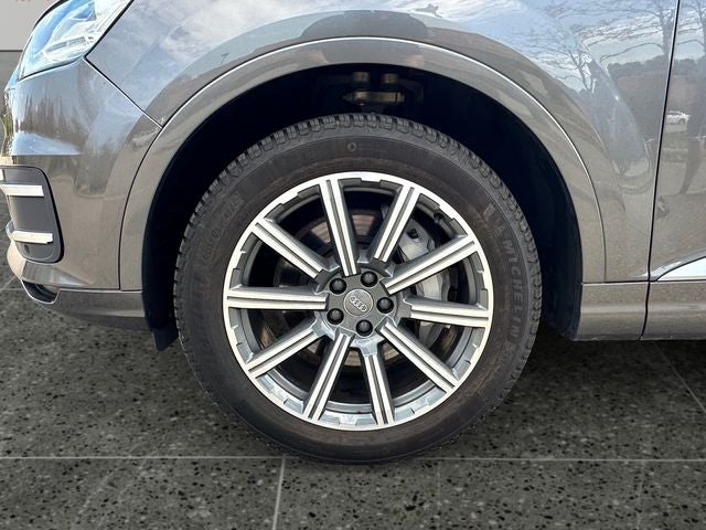 2019 Audi Q7 45 Premium Plus quattro