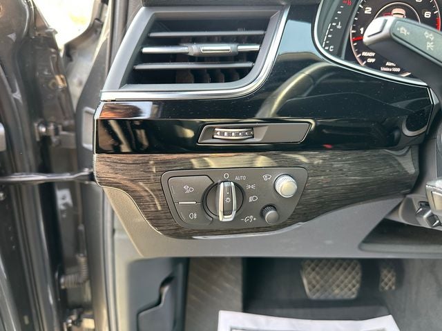 2019 Audi Q7 55 Prestige quattro