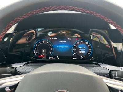 2024 Volkswagen Golf GTI 2.0T SE