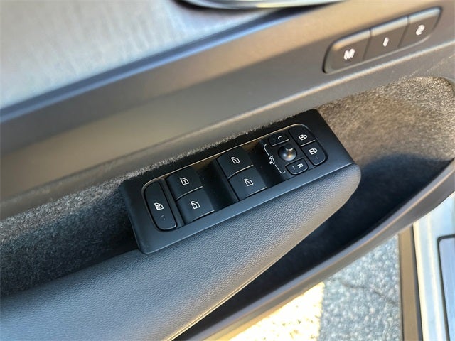 2022 Volvo XC40 T5 Inscription