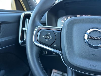 2022 Volvo XC40 T5 Inscription