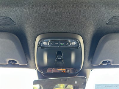 2021 Volvo XC40 R-Design