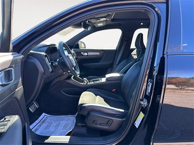 2021 Volvo XC40 R-Design