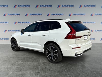2023 Volvo XC60 B5 Plus Dark Theme