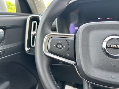 2023 Volvo XC40 B5 Plus Bright Theme