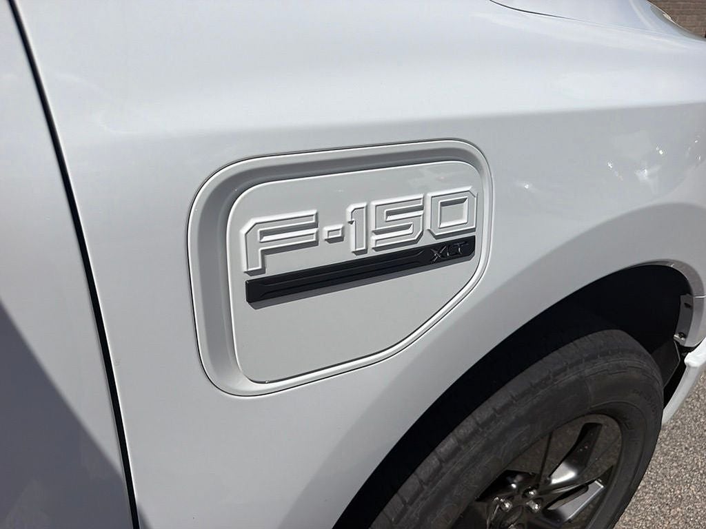 2023 Ford F-150 Lightning XLT
