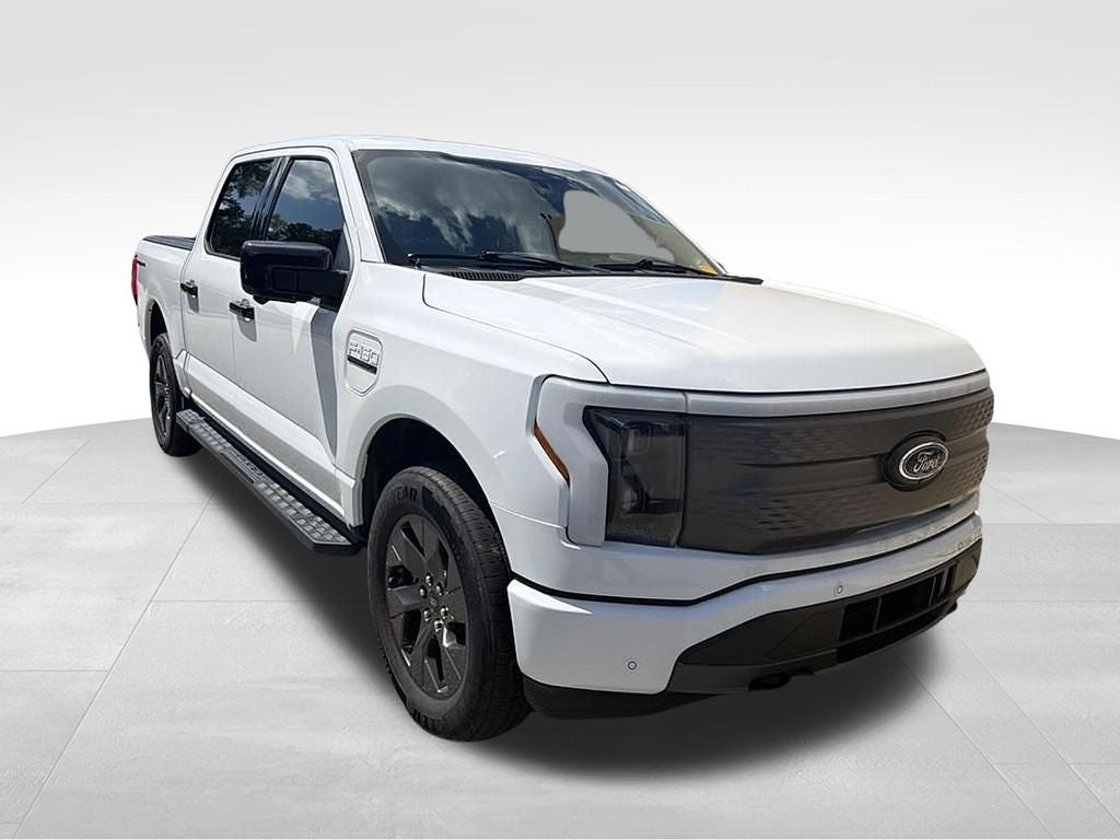 2023 Ford F-150 Lightning XLT