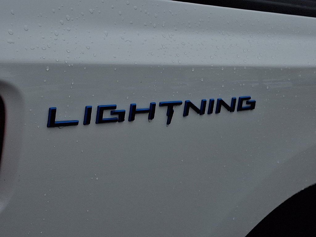 2023 Ford F-150 Lightning XLT
