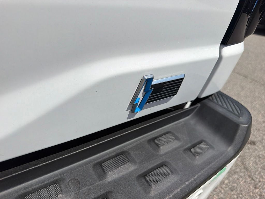 2023 Ford F-150 Lightning XLT