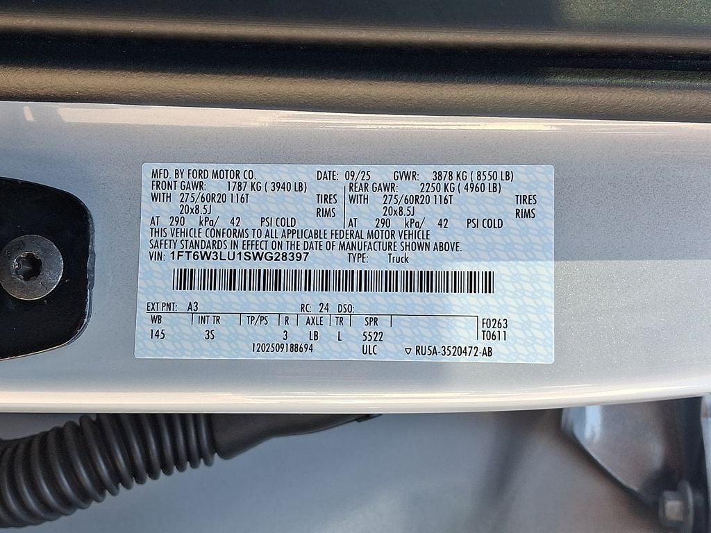 2025 Ford F-150 Lightning Flash
