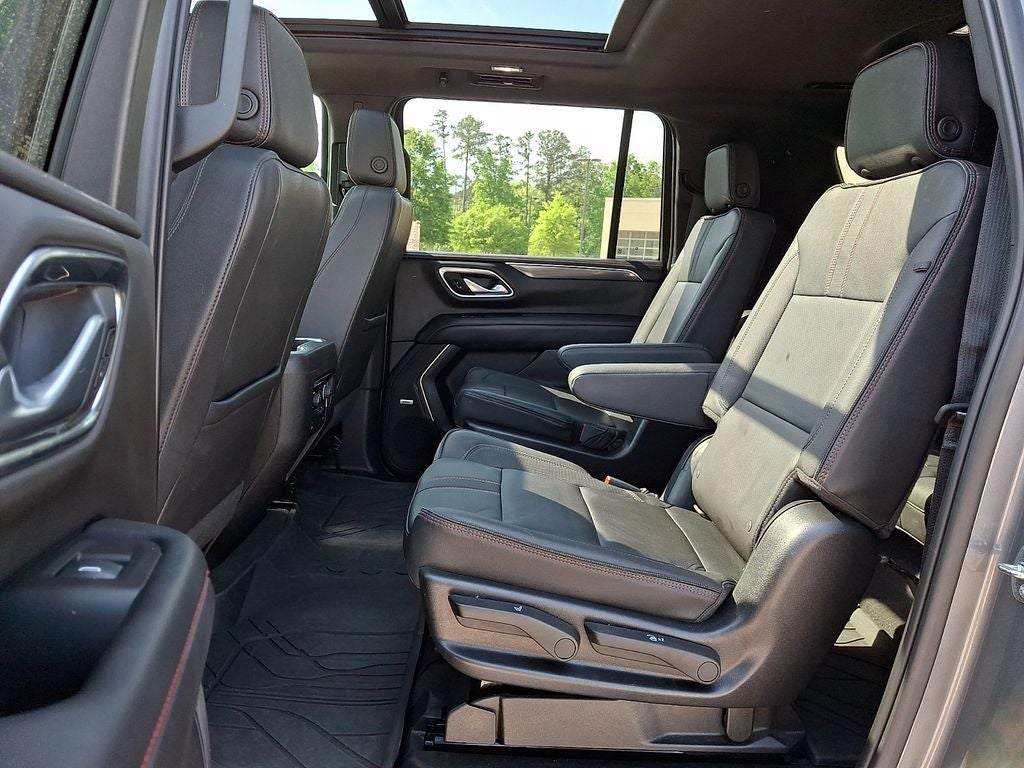 2022 Chevrolet Suburban RST