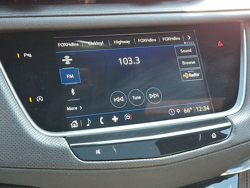 2022 Cadillac XT5 Premium Luxury