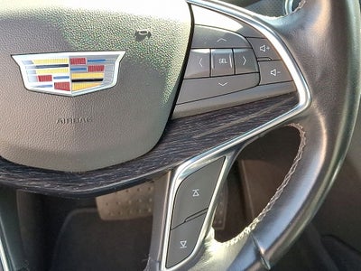 2022 Cadillac XT5 Premium Luxury