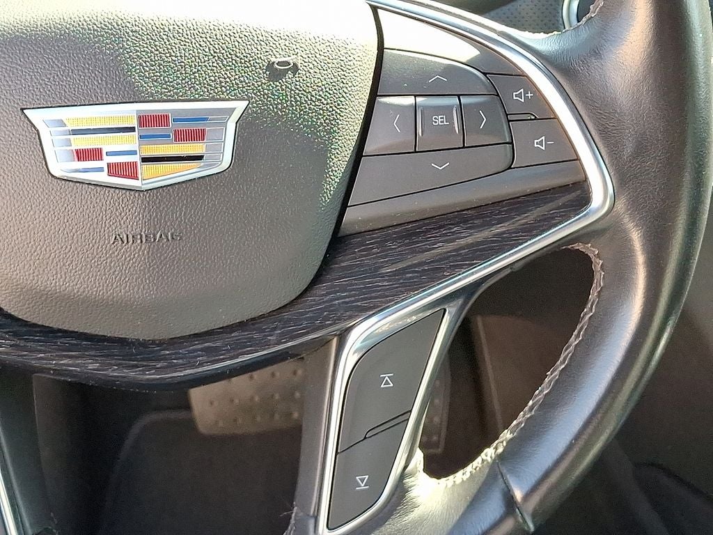 2022 Cadillac XT5 Premium Luxury