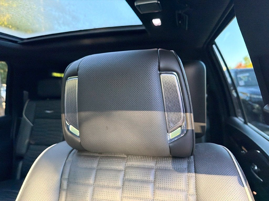 2023 Cadillac Escalade ESV Sport Platinum