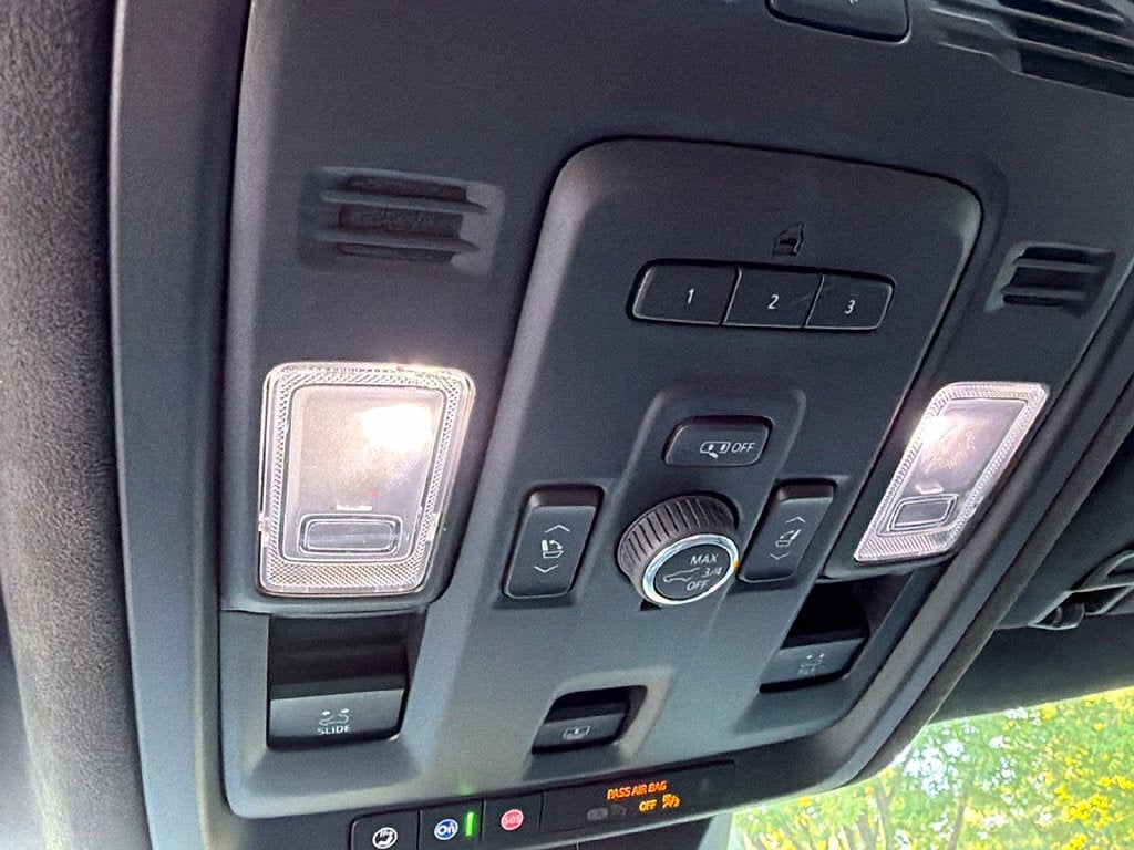 2023 Cadillac Escalade ESV Sport Platinum