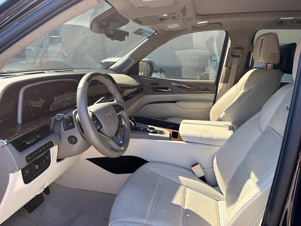 2024 Cadillac Escalade ESV Sport Platinum