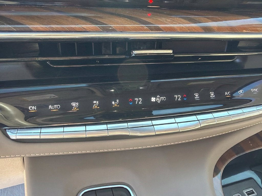 2024 Cadillac Escalade ESV Sport Platinum