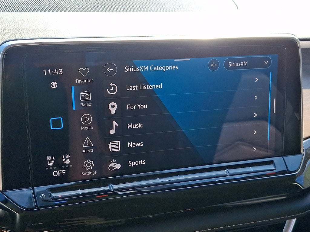 2025 Volkswagen Atlas 2.0T SE w/Technology