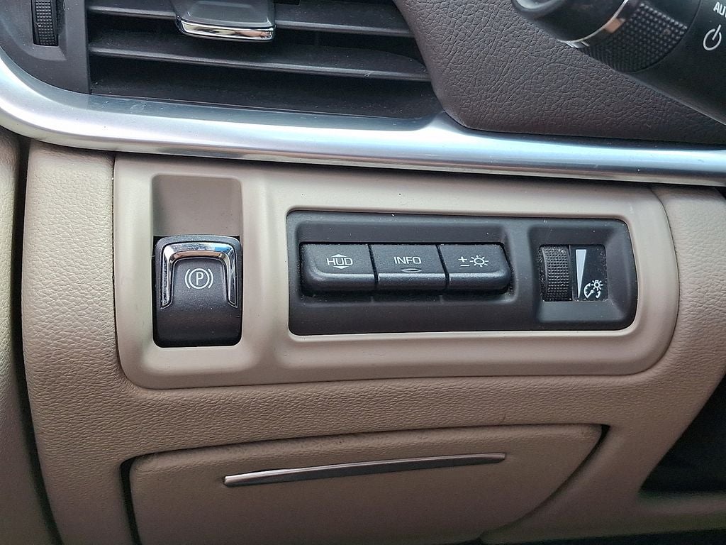 2013 Cadillac XTS Premium