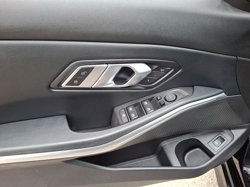 2023 BMW 3 Series 330i xDrive