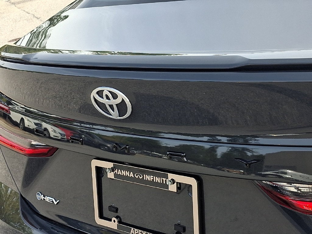 2025 Toyota Camry SE