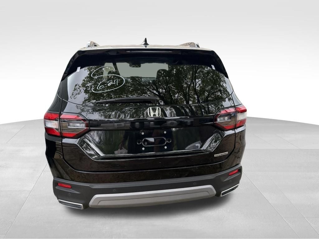 2024 Honda Pilot Touring