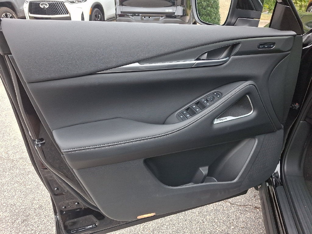 2027 INFINITI QX60 Luxe FWD