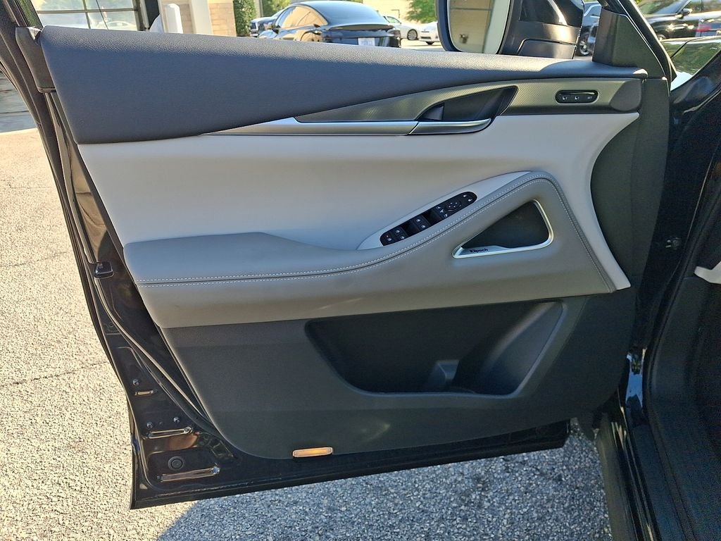 2027 INFINITI QX60 Luxe AWD