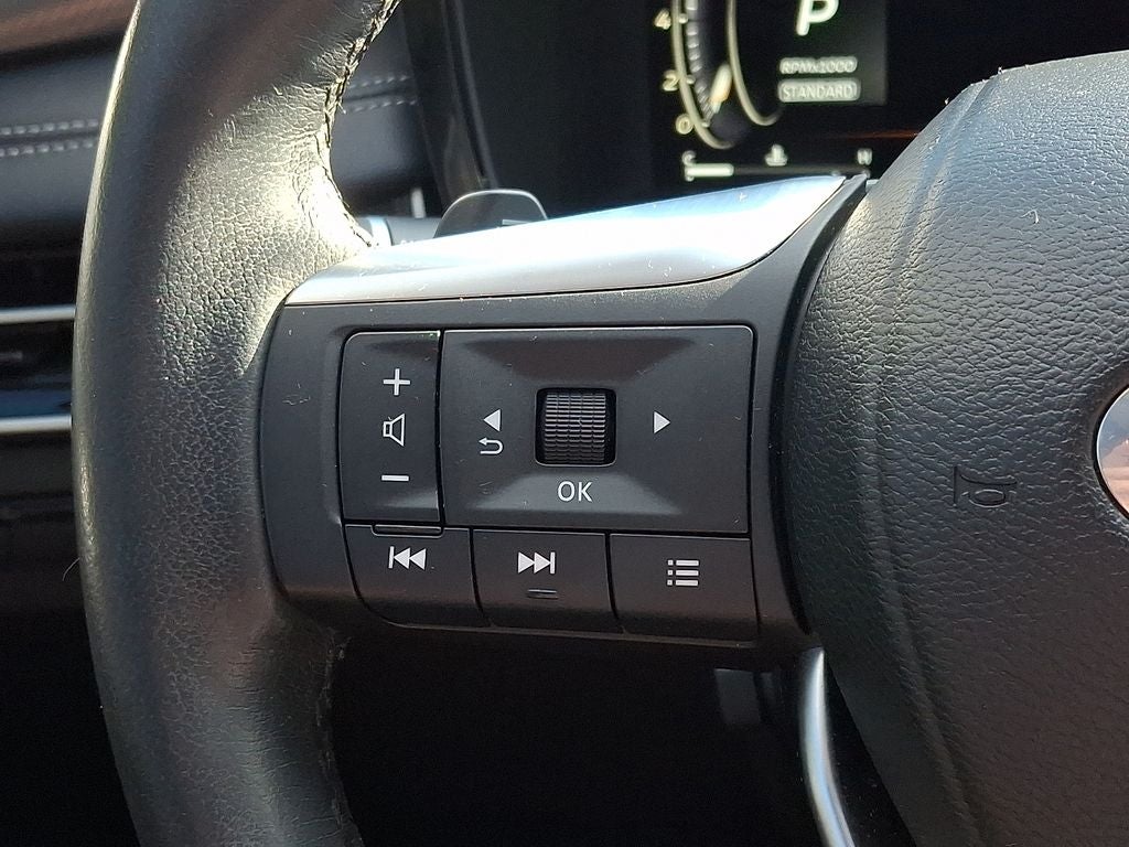 2023 INFINITI QX60 LUXE FWD