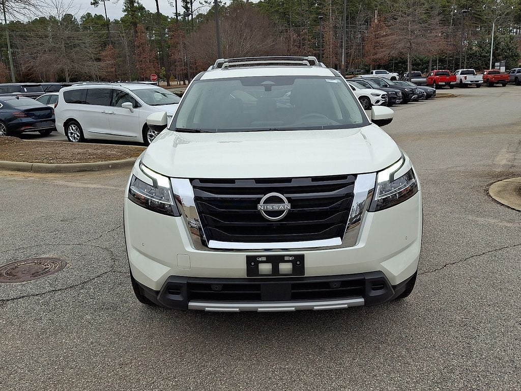 2024 Nissan Pathfinder Platinum
