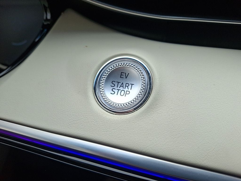 2023 Genesis Electrified GV70 Advanced