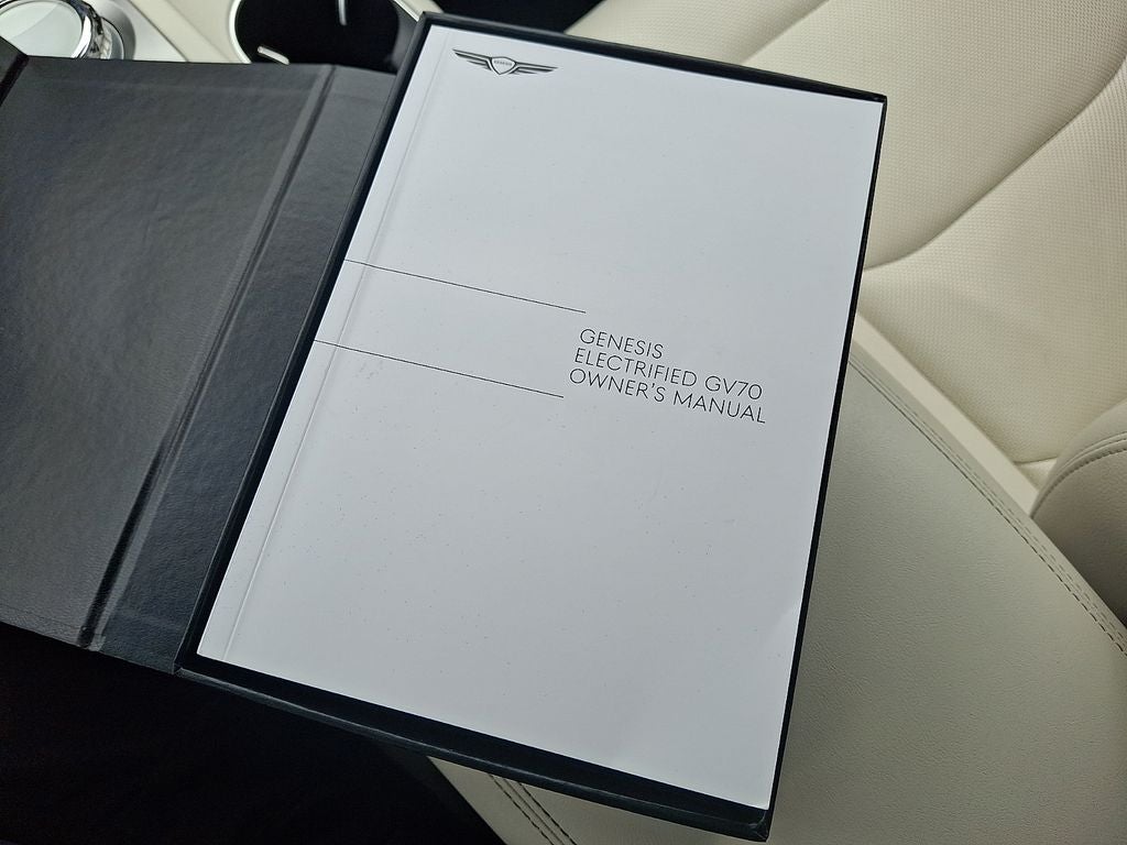 2023 Genesis Electrified GV70 Advanced