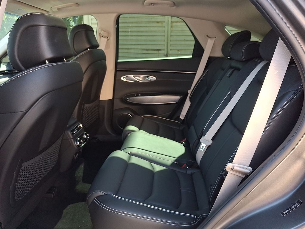 2023 Genesis Electrified GV70 Advanced