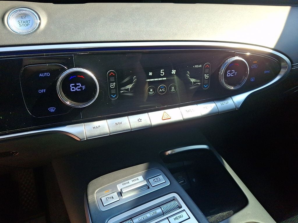 2023 Genesis Electrified GV70 Advanced