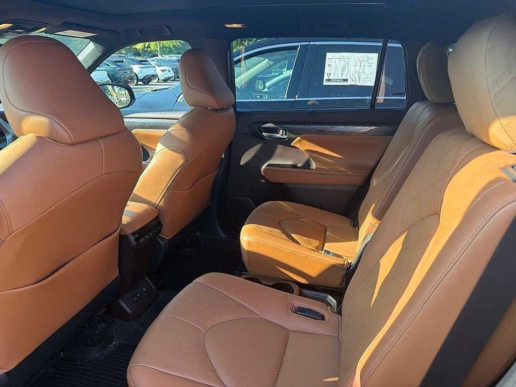 2020 Toyota Highlander Platinum