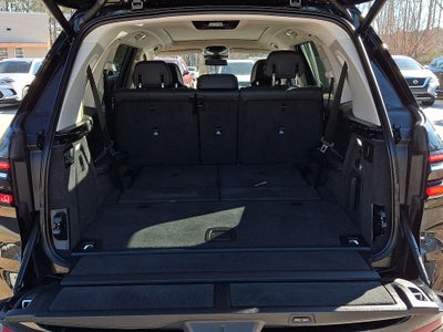 2025 BMW X7 xDrive40i