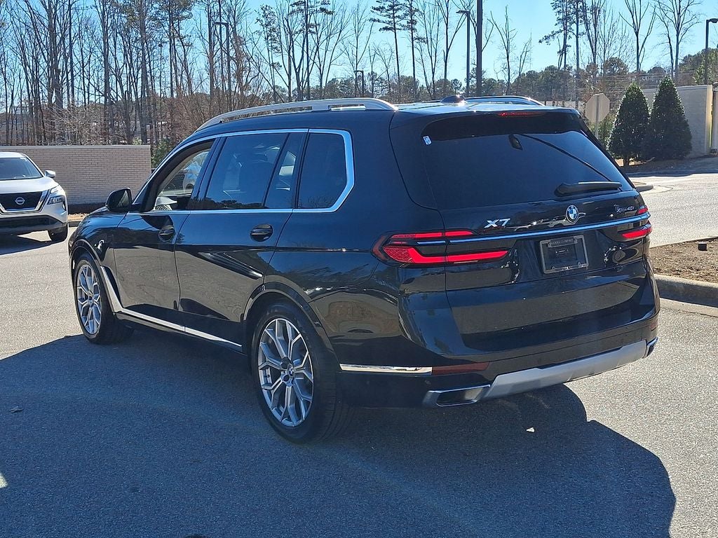 2025 BMW X7 xDrive40i