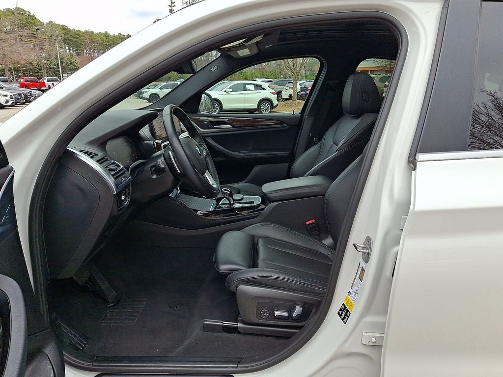 2023 BMW X4 xDrive30i