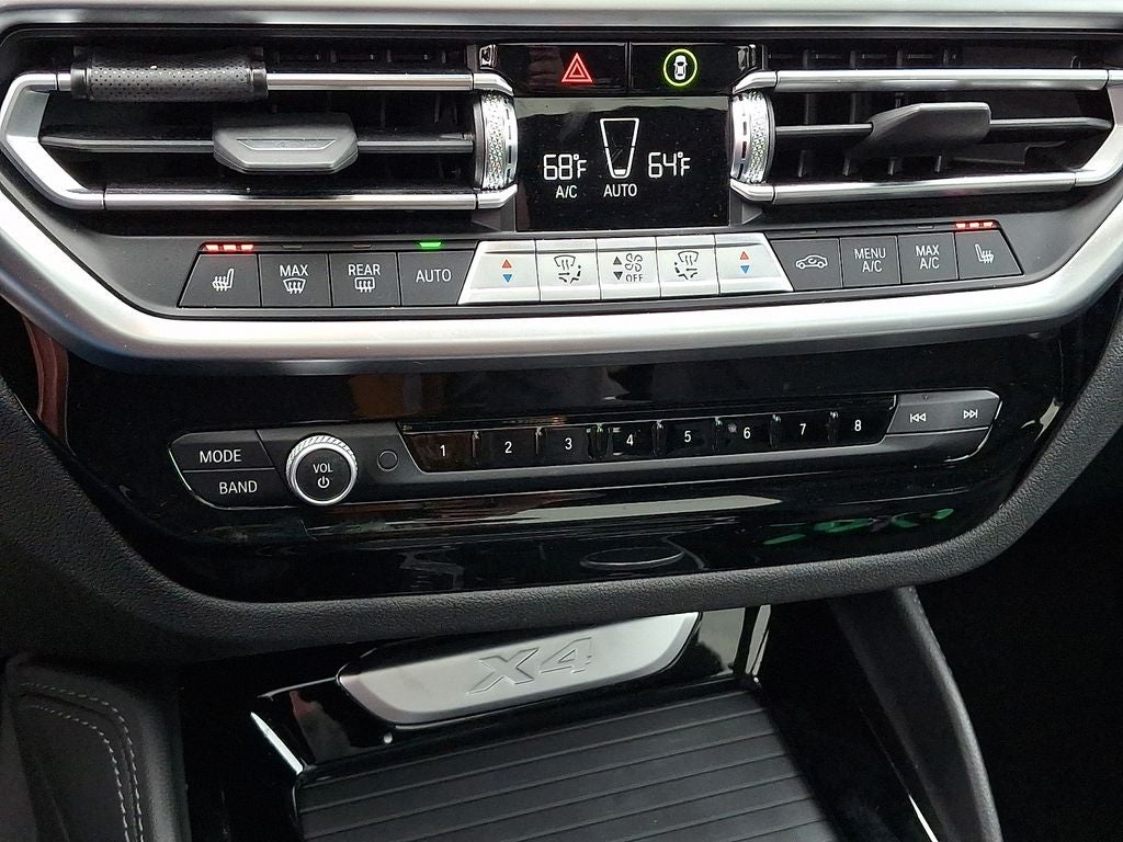 2023 BMW X4 xDrive30i