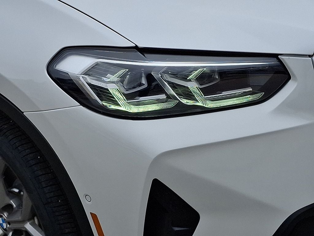 2023 BMW X4 xDrive30i