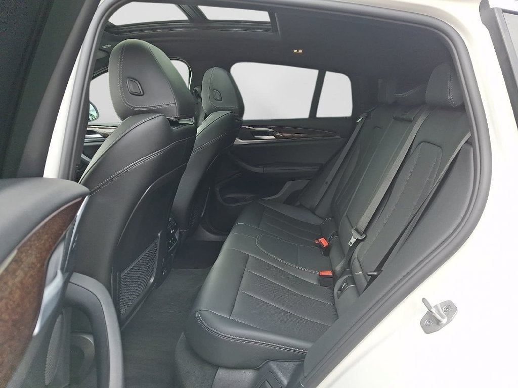 2024 BMW X4 xDrive30i