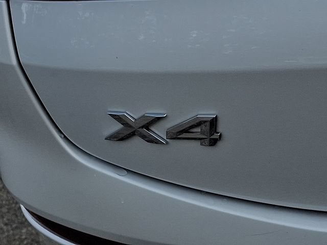 2024 BMW X4 xDrive30i