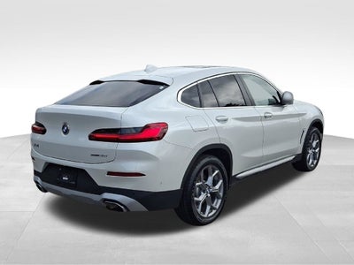 2024 BMW X4 xDrive30i