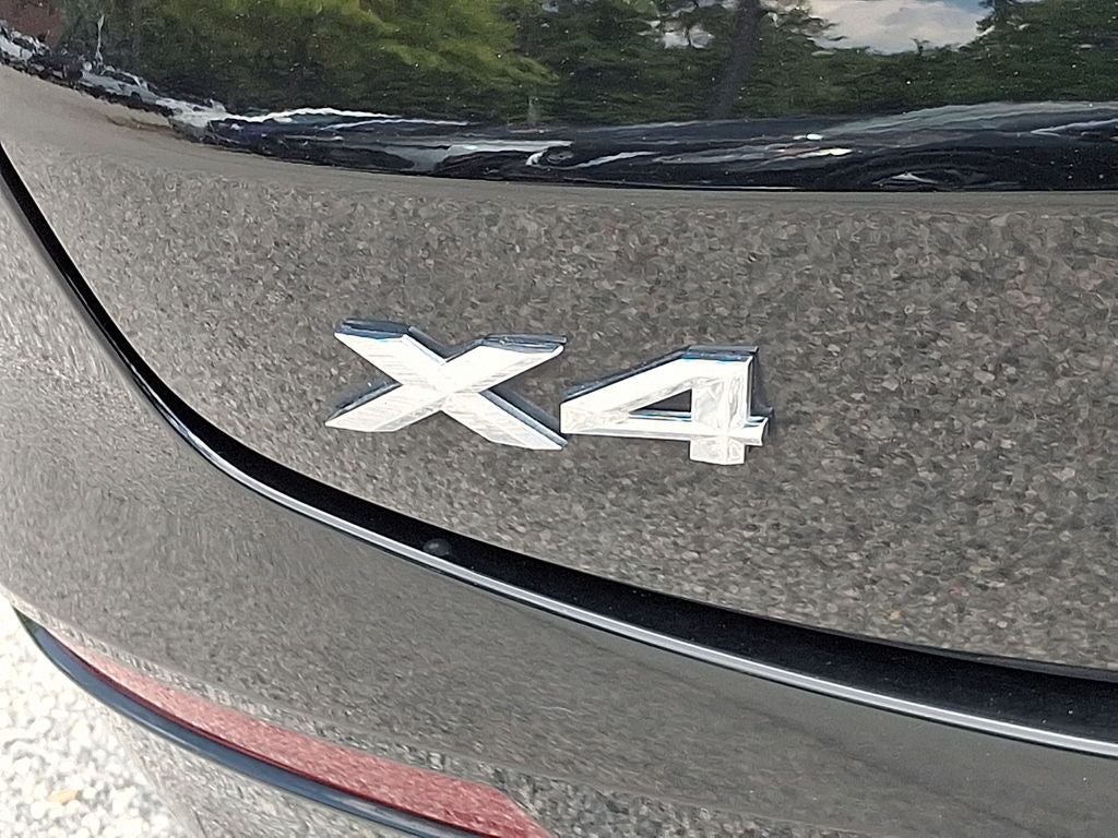 2023 BMW X4 xDrive30i