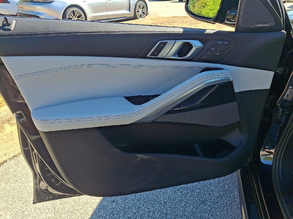 2024 BMW X6 M60i