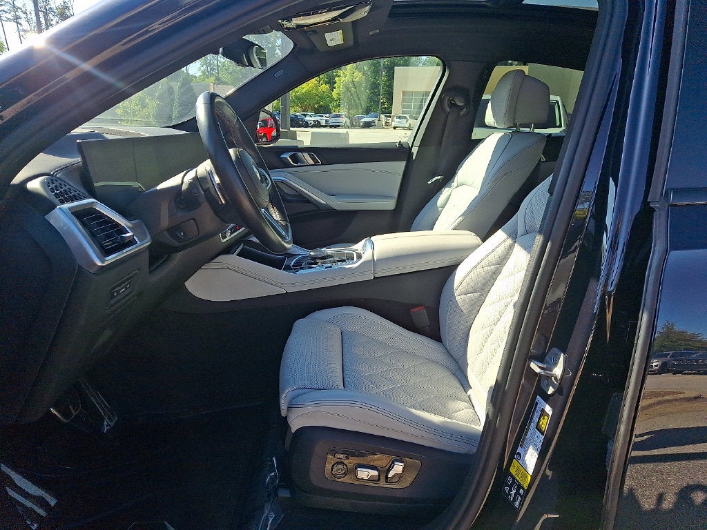 2024 BMW X6 M60i