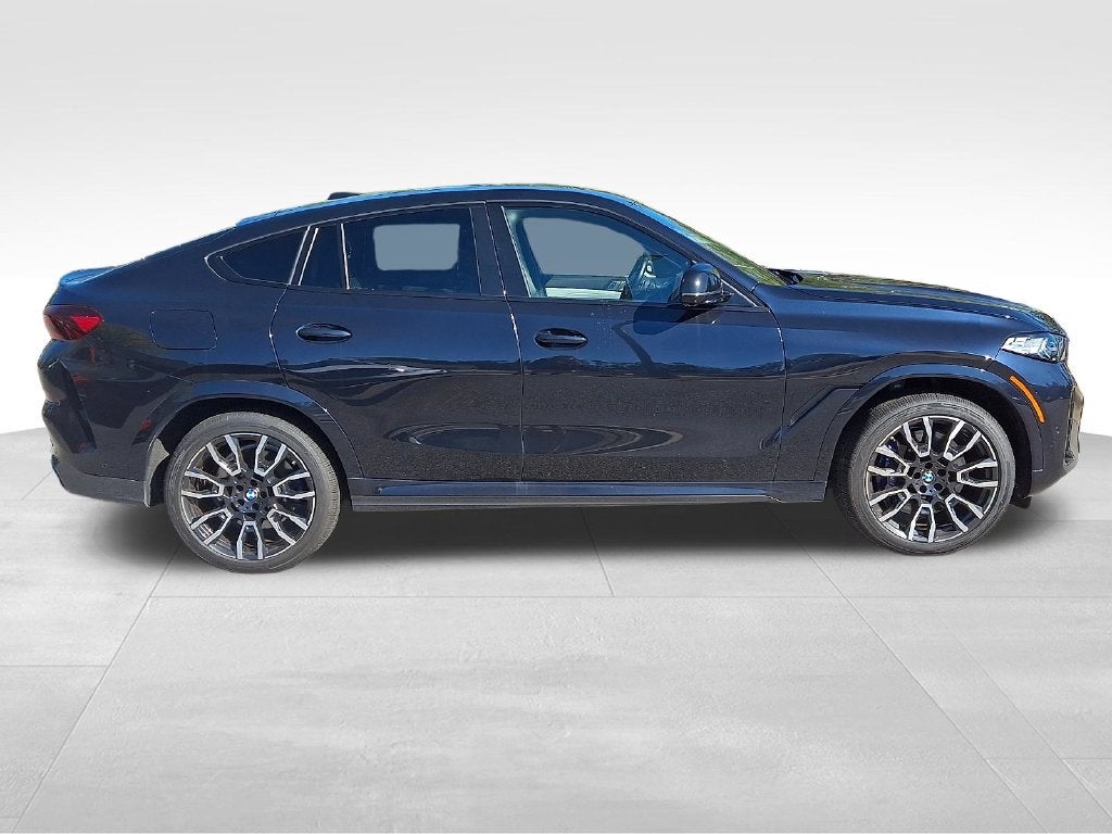 2024 BMW X6 M60i